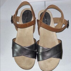 Josef Seibel Women's Metallic and Tan Sandals